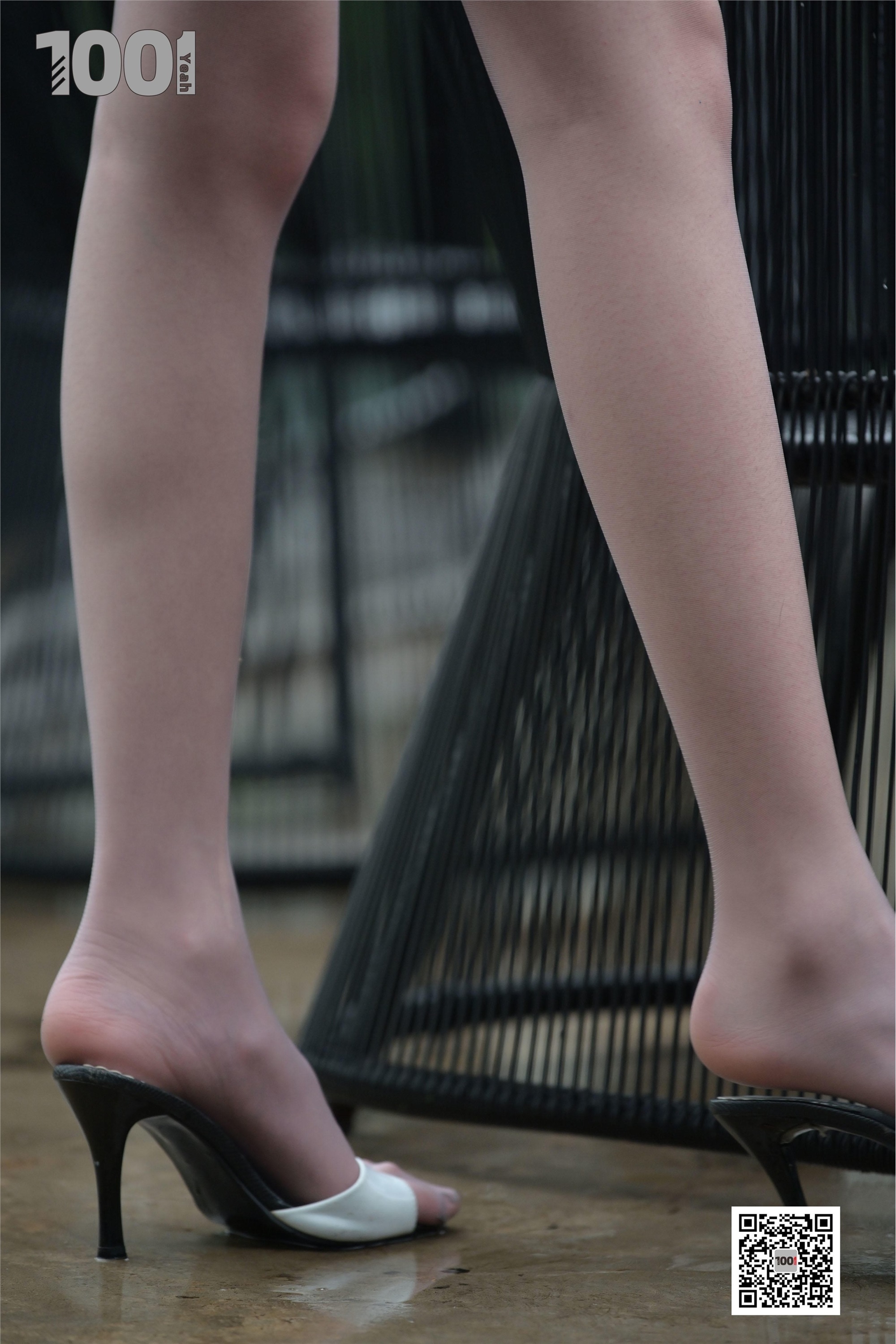 IESS异思趣向  一千零一夜《雨中漫步4》